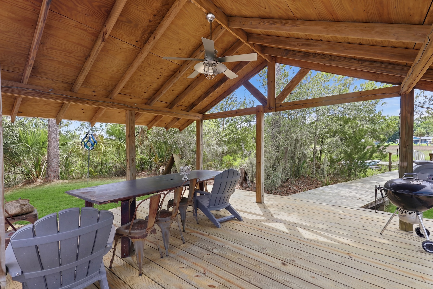  Extraordinary Waterfront Estate on Herb Creek - 物件實景