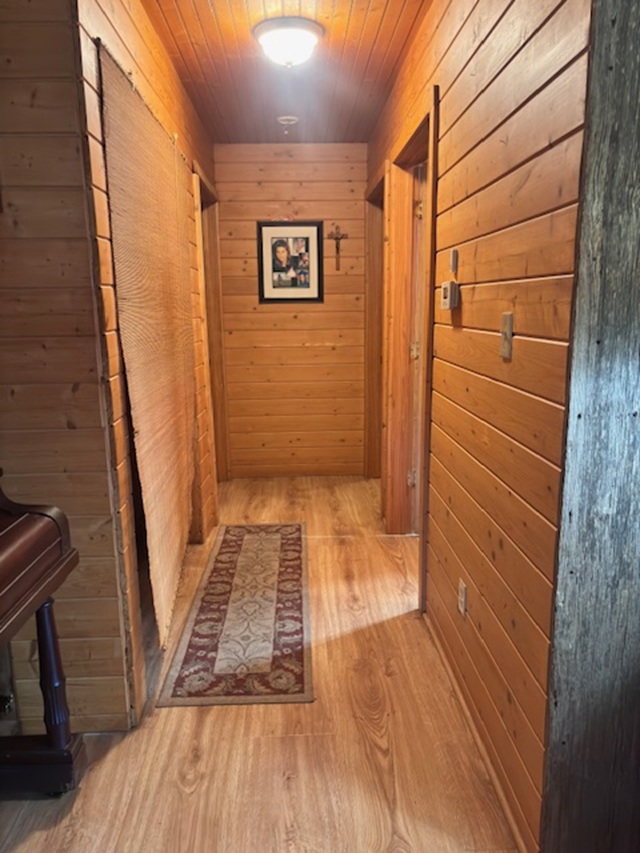 Hatfield, Arkansas, 71945, United States, 2 Bedrooms Bedrooms, ,1 BathroomBathrooms,Residential,For Sale,1977667