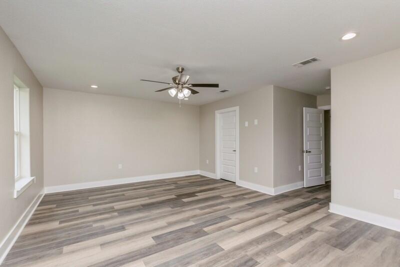 Crestview, Florida, 32539, United States, 4 Bedrooms Bedrooms, ,4 BathroomsBathrooms,Residential,For Sale,1911997