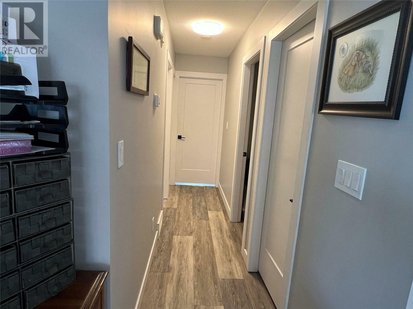 KAMLOOPS, British Columbia, V2B 5N1, CA, 5 Bedrooms Bedrooms, ,3 BathroomsBathrooms,Residential,For Sale,1838666