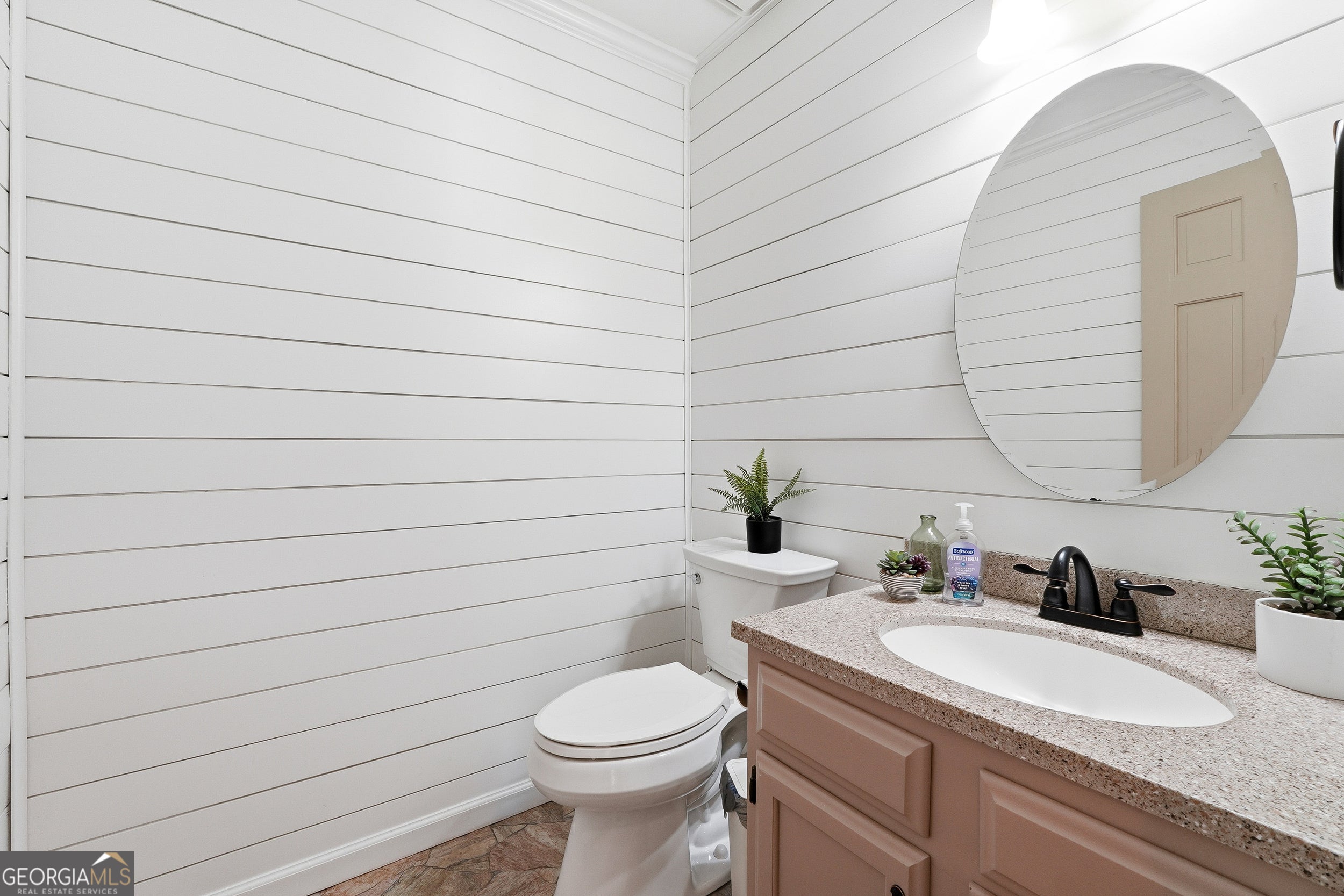 Abbeville, Georgia, 30066, United States, 5 Bedrooms Bedrooms, ,4 BathroomsBathrooms,Residential,For Sale,2014254