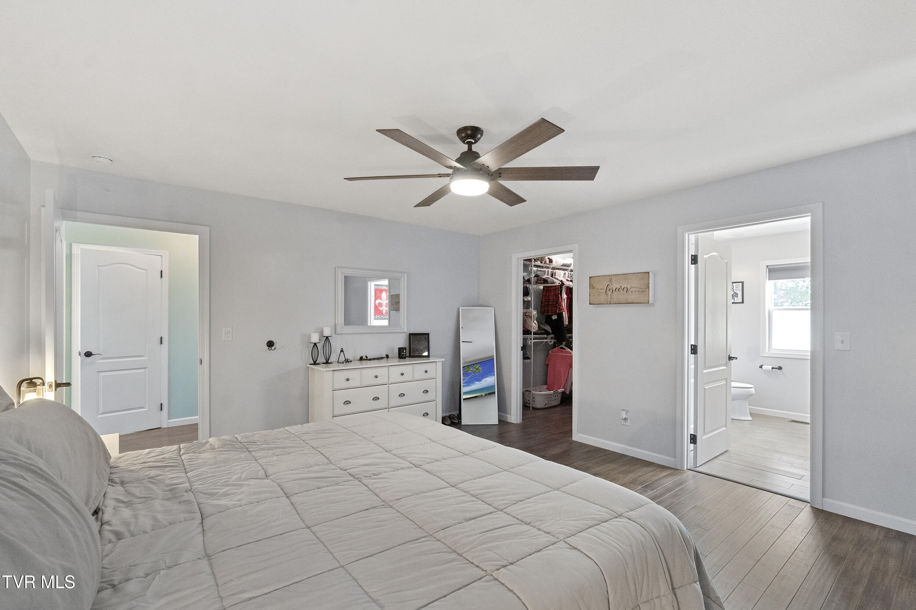 Greeneville, Tennessee, 37745, United States, 3 Bedrooms Bedrooms, ,3 BathroomsBathrooms,Residential,For Sale,1944851
