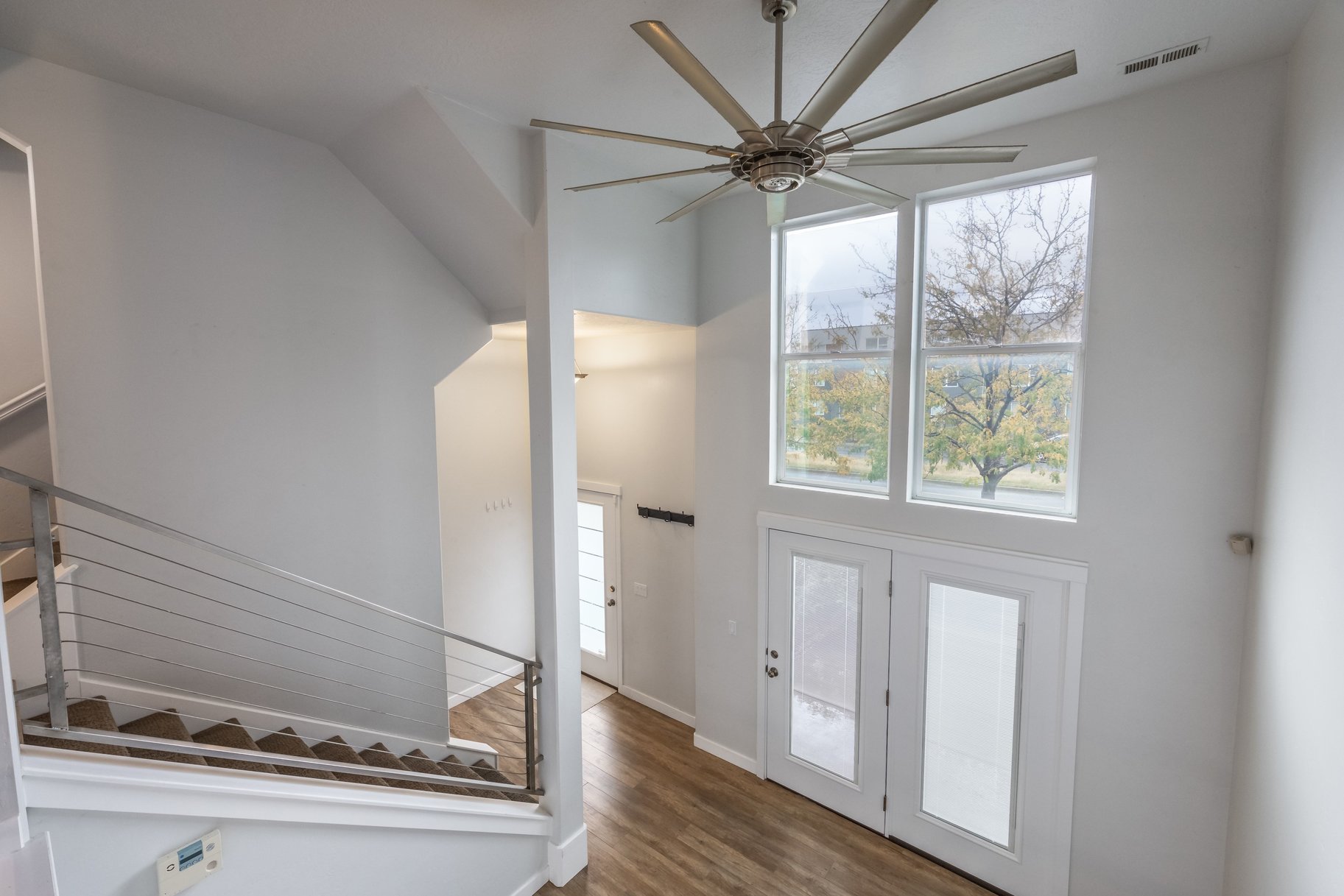  Daybreak Townhome Available - Great Location - 物件實景