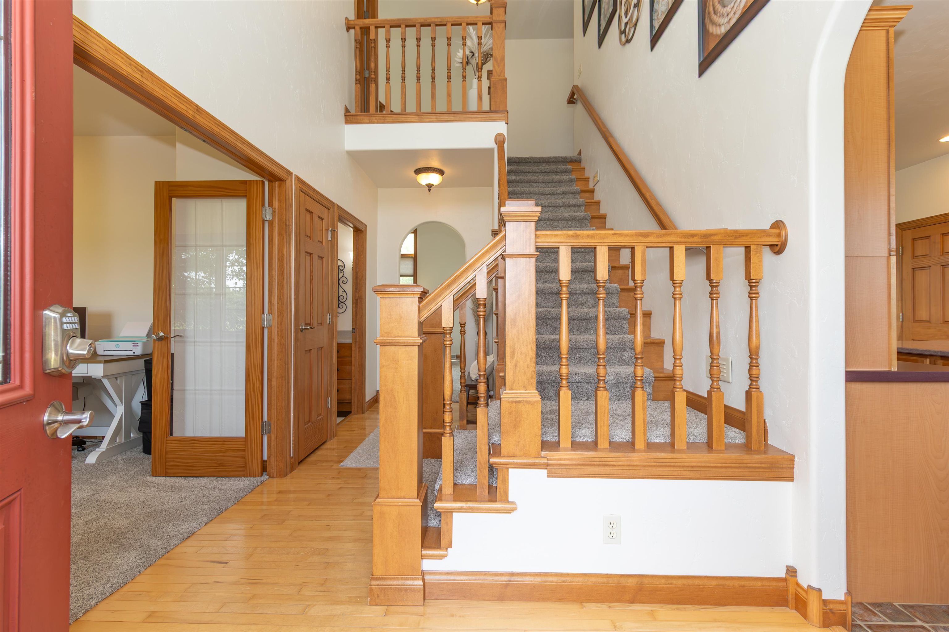 SEYMOUR, Wisconsin, 54115, United States, 4 Bedrooms Bedrooms, ,4 BathroomsBathrooms,Residential,For Sale,1926224