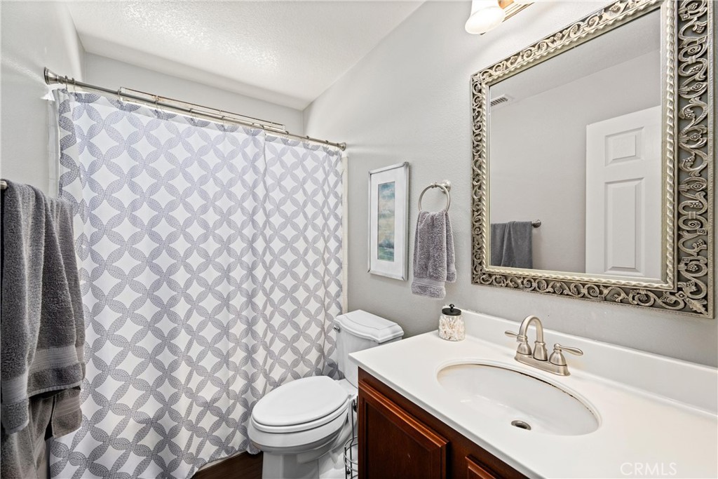 Riverside, California, 92503, United States, 4 Bedrooms Bedrooms, ,3 BathroomsBathrooms,Residential,For Sale,1875571
