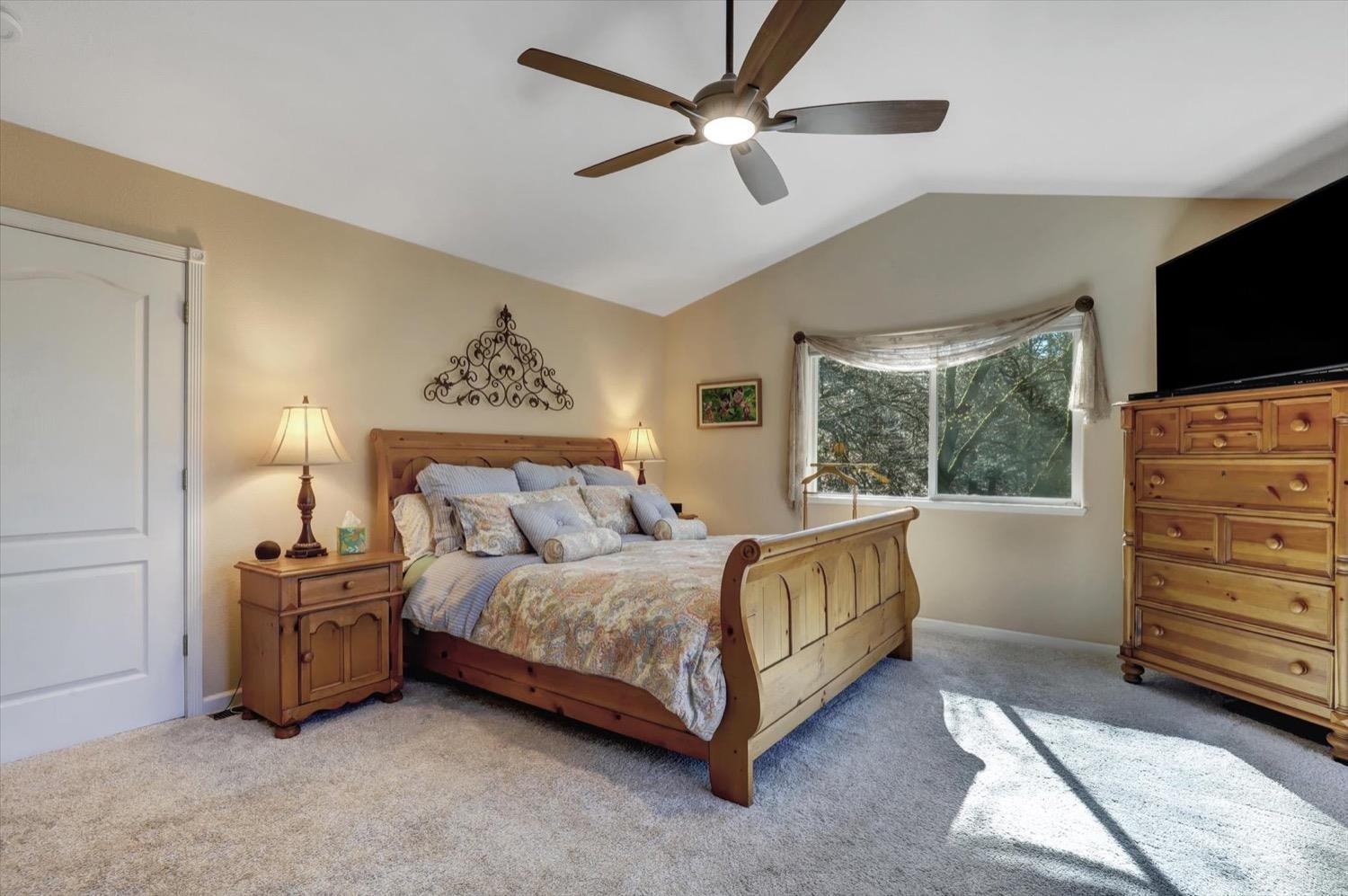 Grass Valley, California, 95949, United States, 3 Bedrooms Bedrooms, ,3 BathroomsBathrooms,Residential,For Sale,1840908