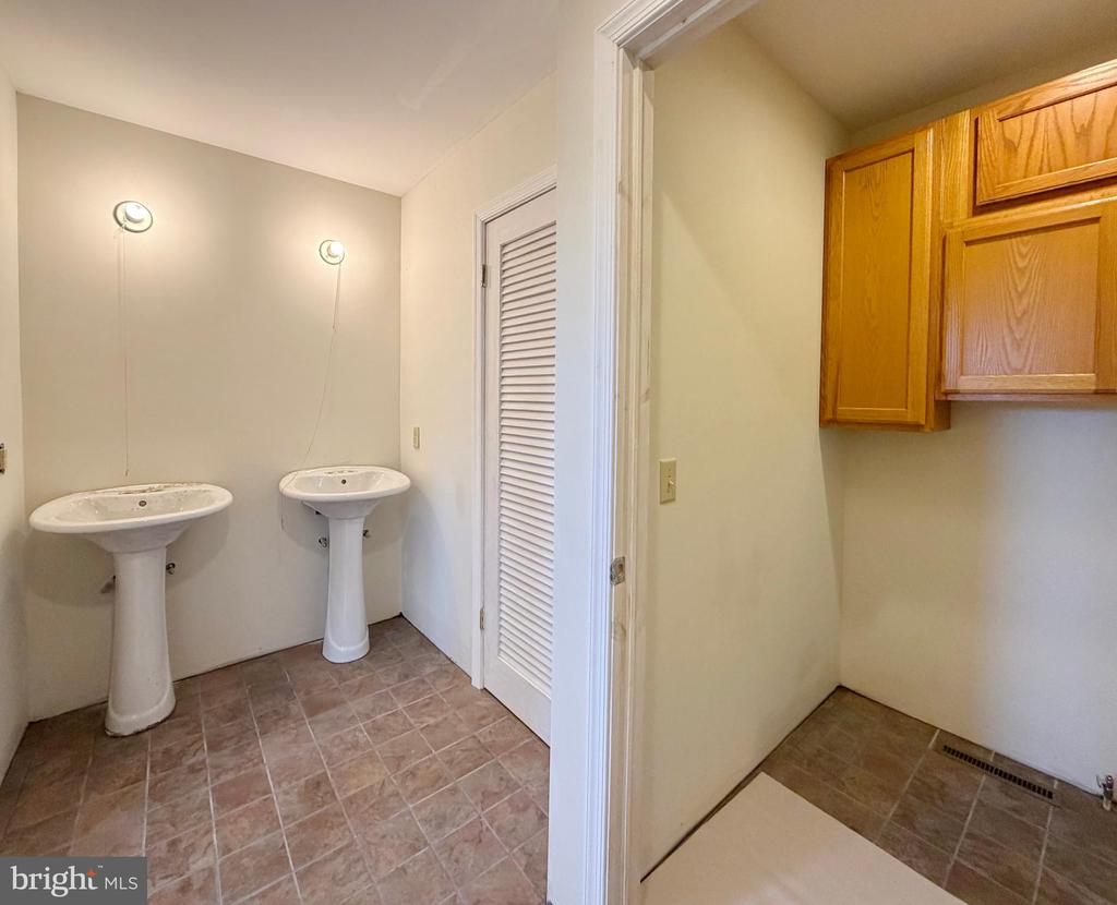 Bloomery, West Virginia, 26817, United States, 3 Bedrooms Bedrooms, ,2 BathroomsBathrooms,Residential,For Sale,1980909