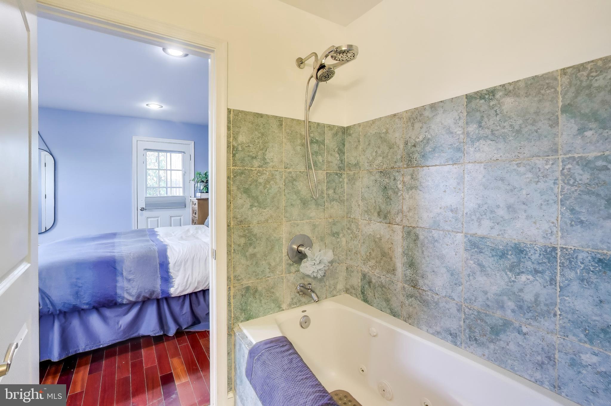 Washington, District of Columbia, 20010, United States, 2 Bedrooms Bedrooms, ,2 BathroomsBathrooms,Residential,For Sale,1974209