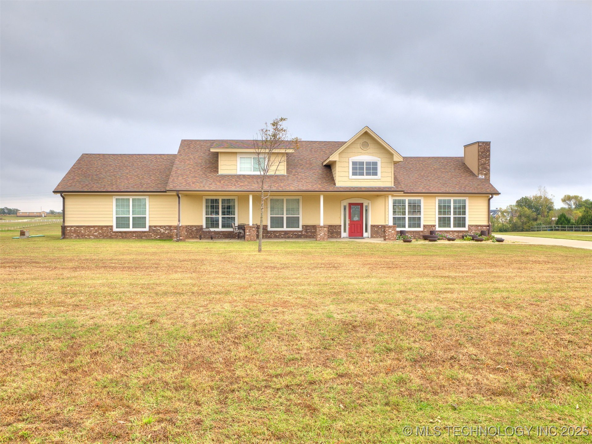 Mounds, Oklahoma, 74047, United States, 4 Bedrooms Bedrooms, ,4 BathroomsBathrooms,Residential,For Sale,1985246