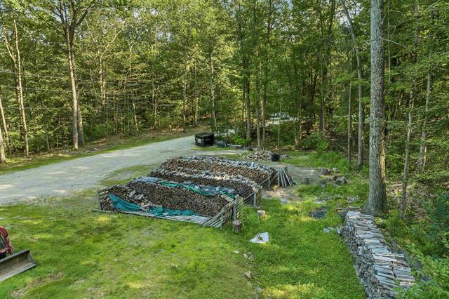 Deerfield, New Hampshire, 03037, United States, 4 Bedrooms Bedrooms, ,1 BathroomBathrooms,Residential,For Sale,1902997