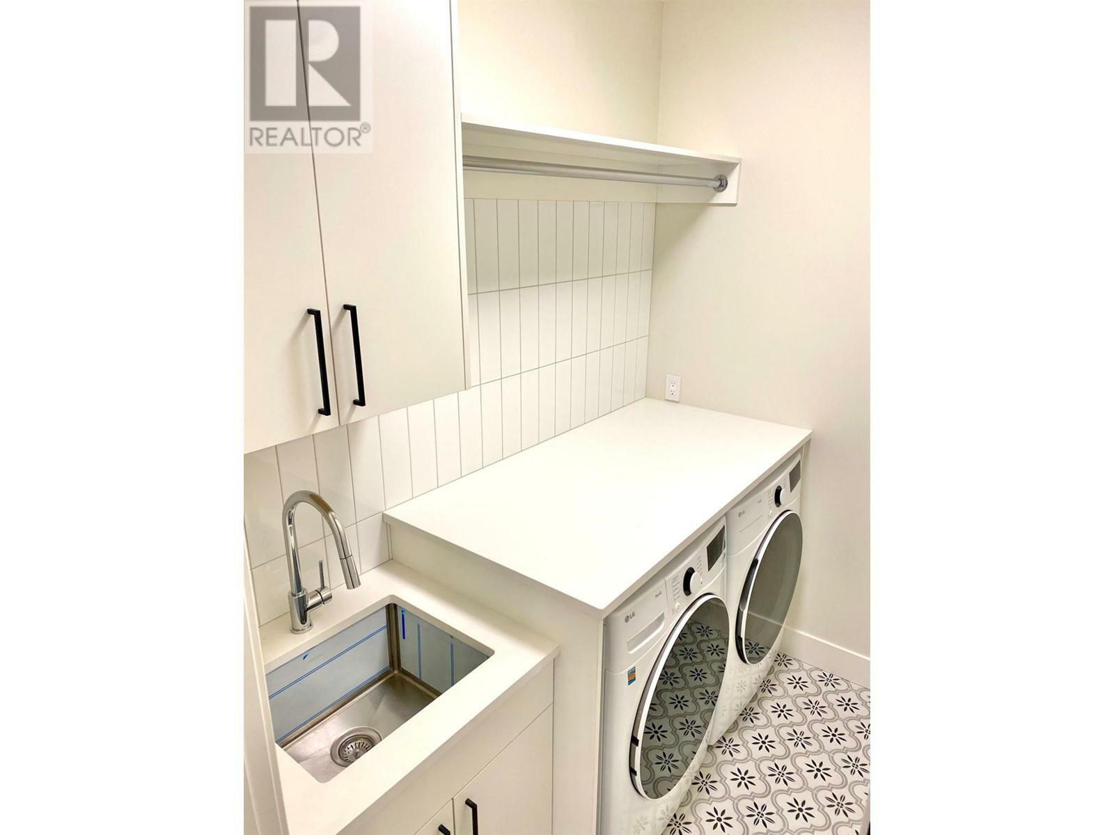GRAND FORKS, British Columbia, V0H 1H0, CA, 4 Bedrooms Bedrooms, ,4 BathroomsBathrooms,Residential,For Sale,1837825