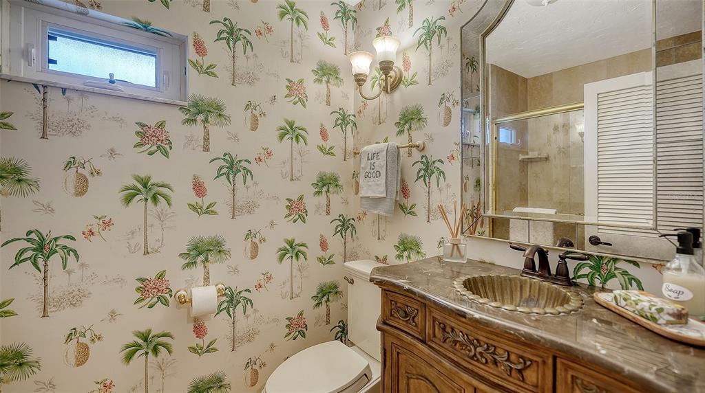 Longboat Key, Florida, 34228, United States, 2 Bedrooms Bedrooms, ,2 BathroomsBathrooms,Residential,For Sale,1989062