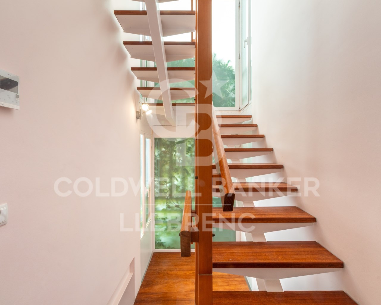 Barcelona, Catalonia, ES, 4 Bedrooms Bedrooms, ,3 BathroomsBathrooms,Residential,For Sale,1827300