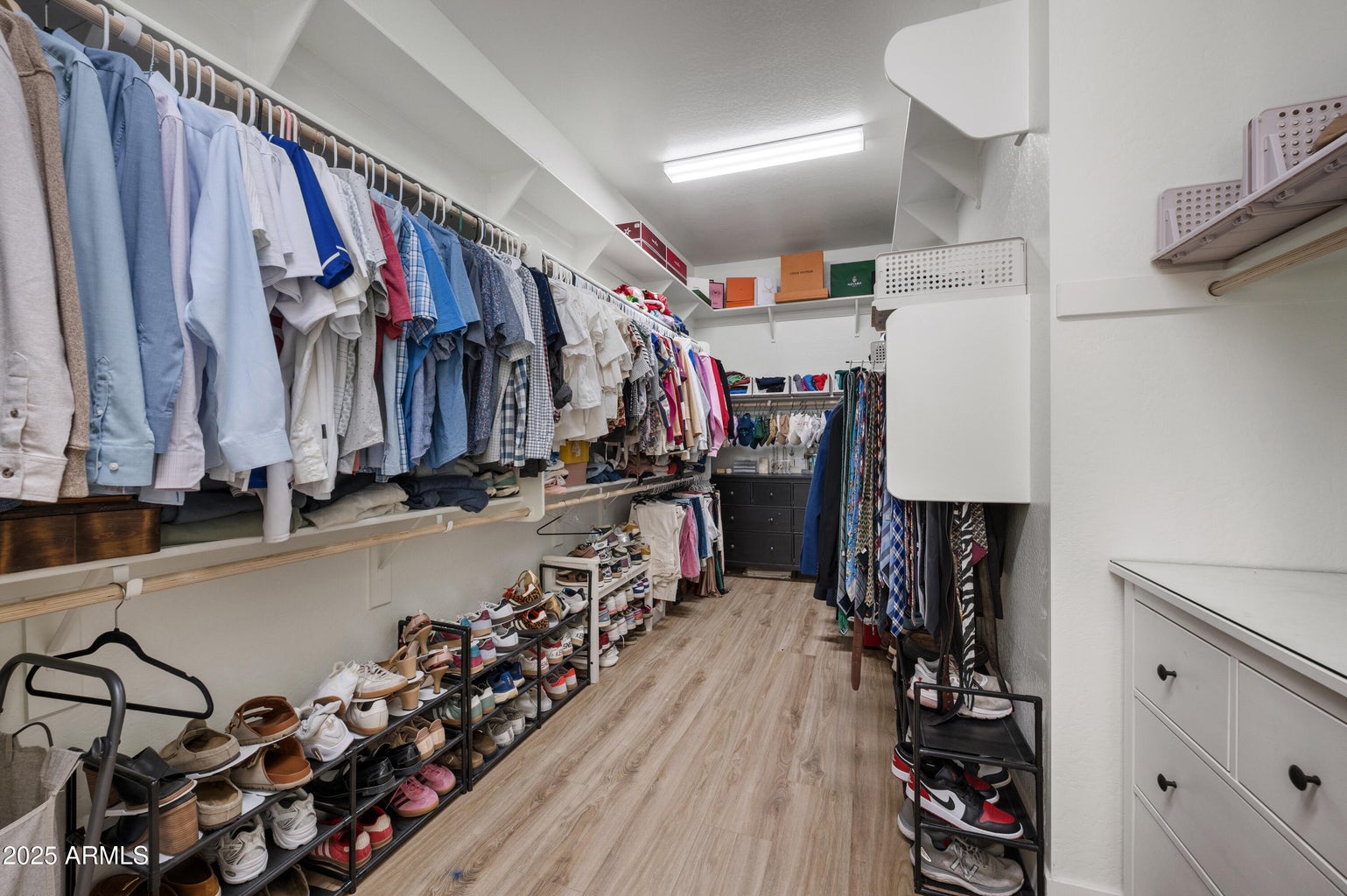 Mesa, Arizona, 85212, United States, 5 Bedrooms Bedrooms, ,5 BathroomsBathrooms,Residential,For Sale,1981050