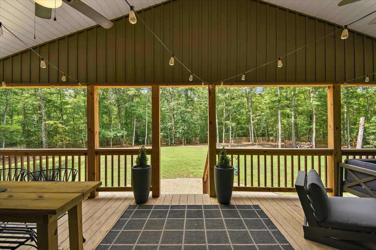 Monterey, Tennessee, 38574, United States, 3 Bedrooms Bedrooms, ,2 BathroomsBathrooms,Residential,For Sale,1907598