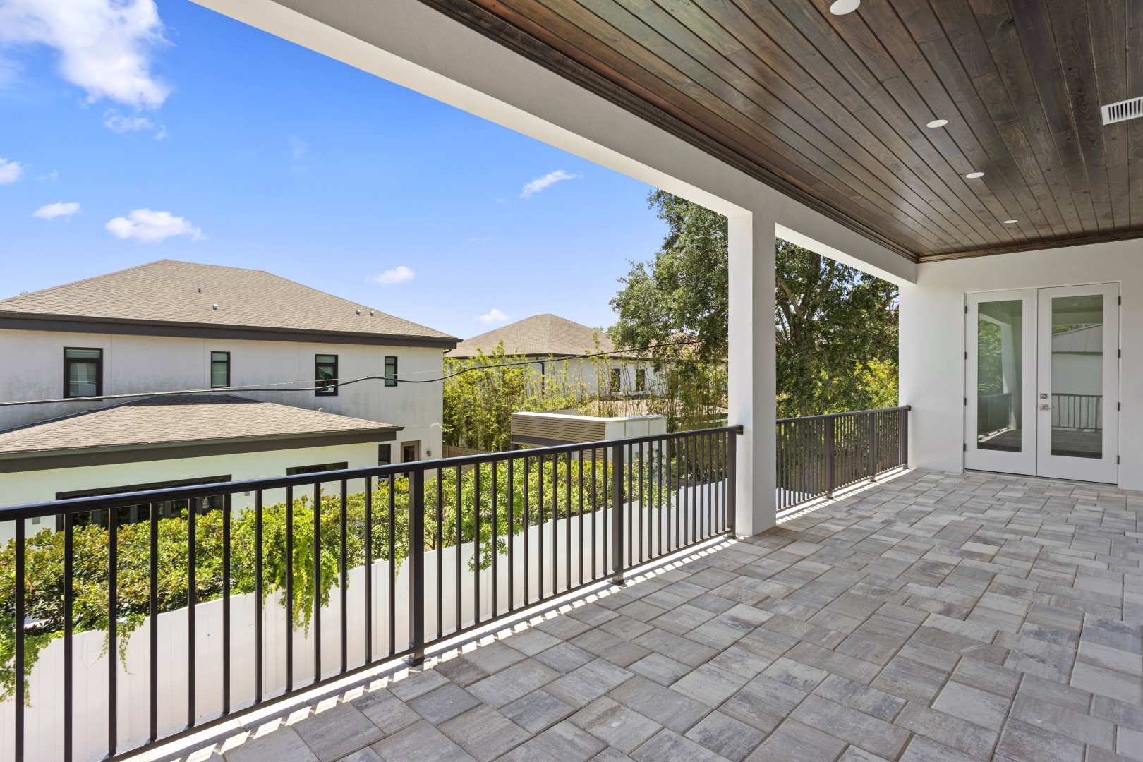 Tampa, Florida, 33611, United States, 6 Bedrooms Bedrooms, ,6 BathroomsBathrooms,Residential,For Sale,1981634