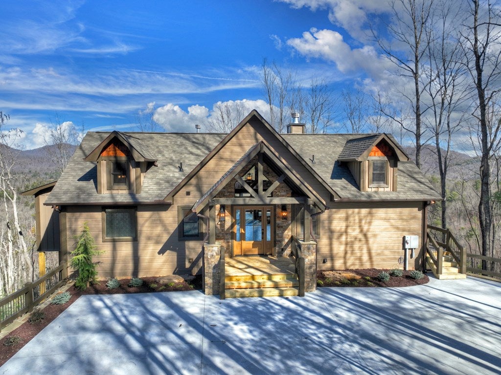 Mineral Bluff, Georgia, 30559, United States, 4 Bedrooms Bedrooms, ,4 BathroomsBathrooms,Residential,For Sale,2010498