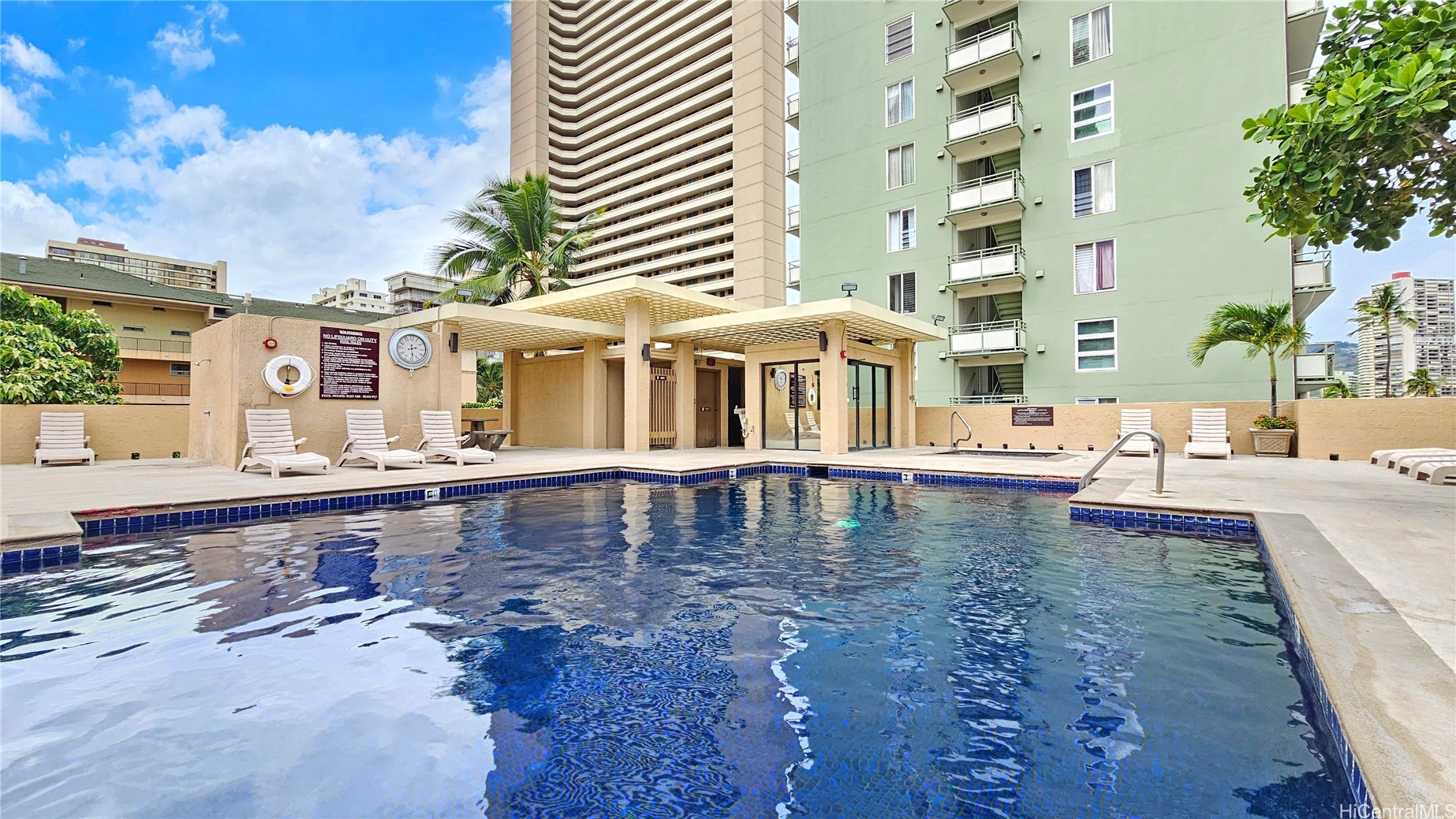 Honolulu, Hawaii, 96815, United States, 2 Bedrooms Bedrooms, ,2 BathroomsBathrooms,Residential,For Sale,1998100