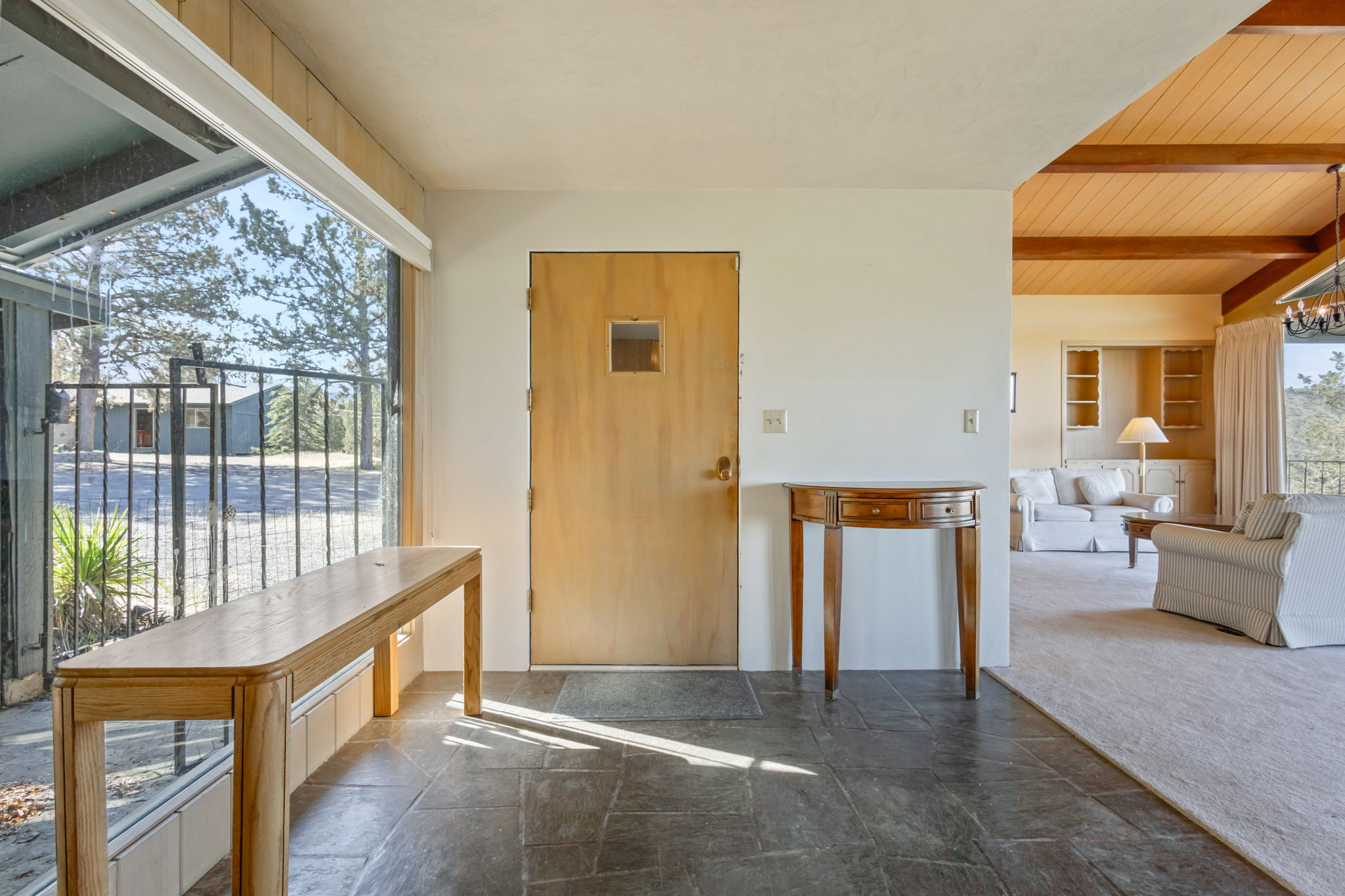 Prineville, Oregon, 97754, United States, 3 Bedrooms Bedrooms, ,2 BathroomsBathrooms,Residential,For Sale,1919423