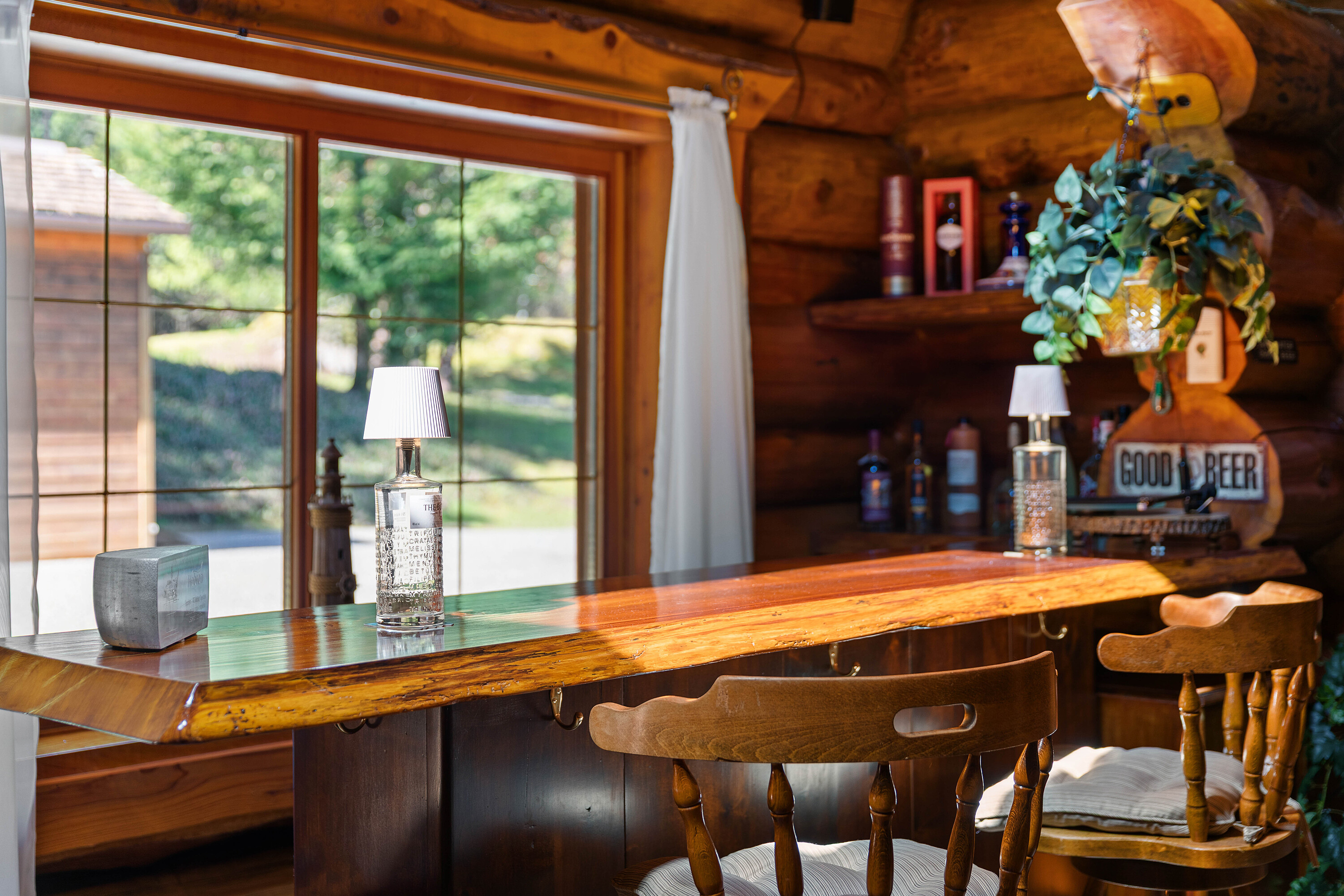  West Coast Cedar Log Home - 物件實景