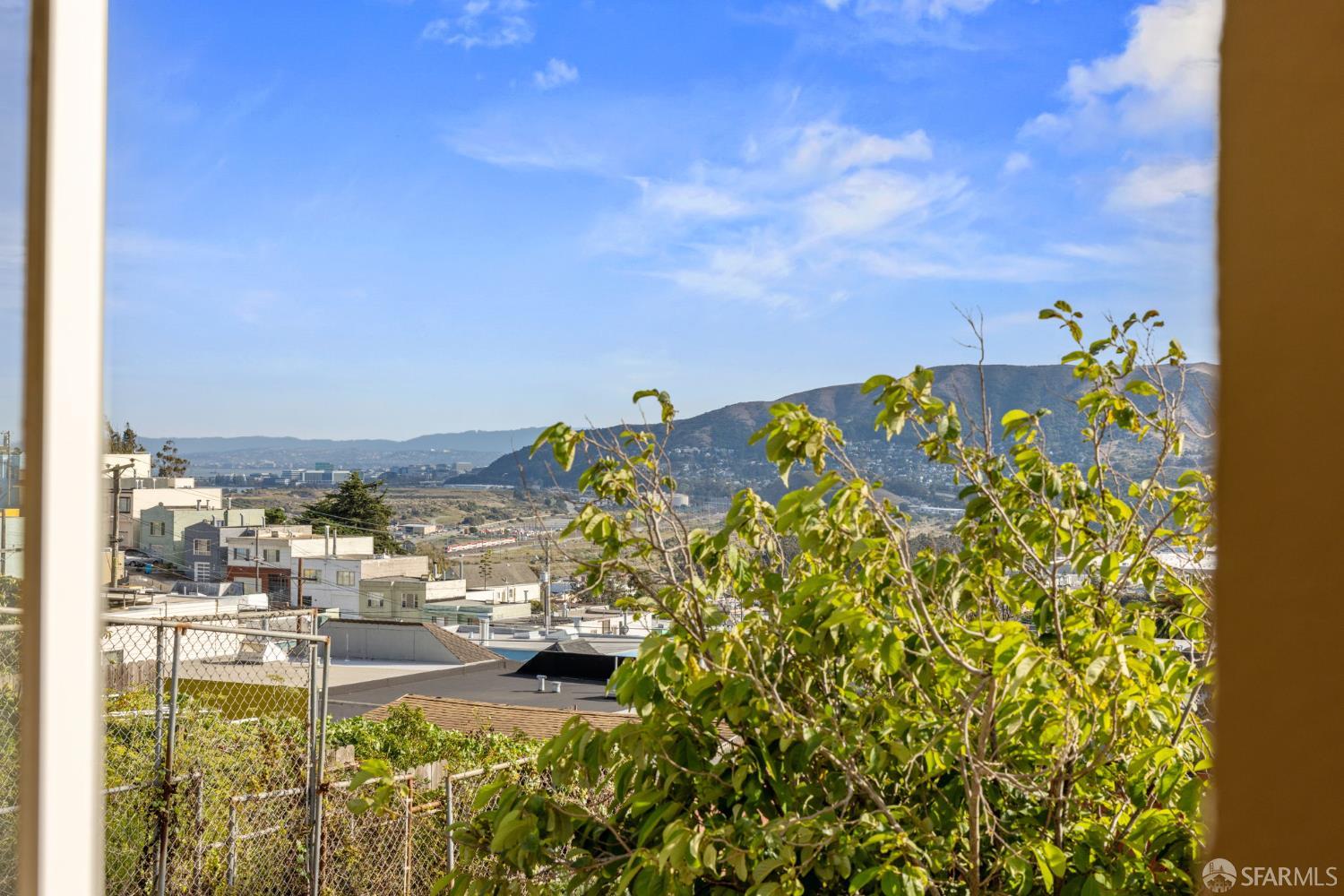 San Francisco, California, 94134, United States, 4 Bedrooms Bedrooms, ,3 BathroomsBathrooms,Residential,For Sale,1950995