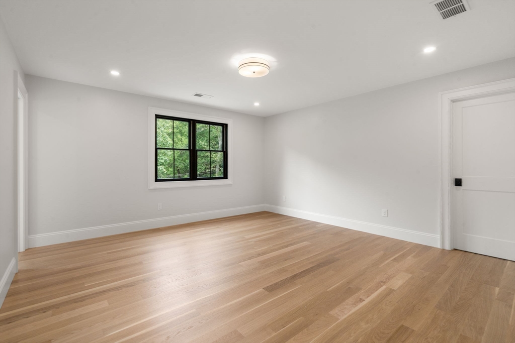 Westwood, Massachusetts, 02090, United States, 5 Bedrooms Bedrooms, ,5 BathroomsBathrooms,Residential,For Sale,1911878