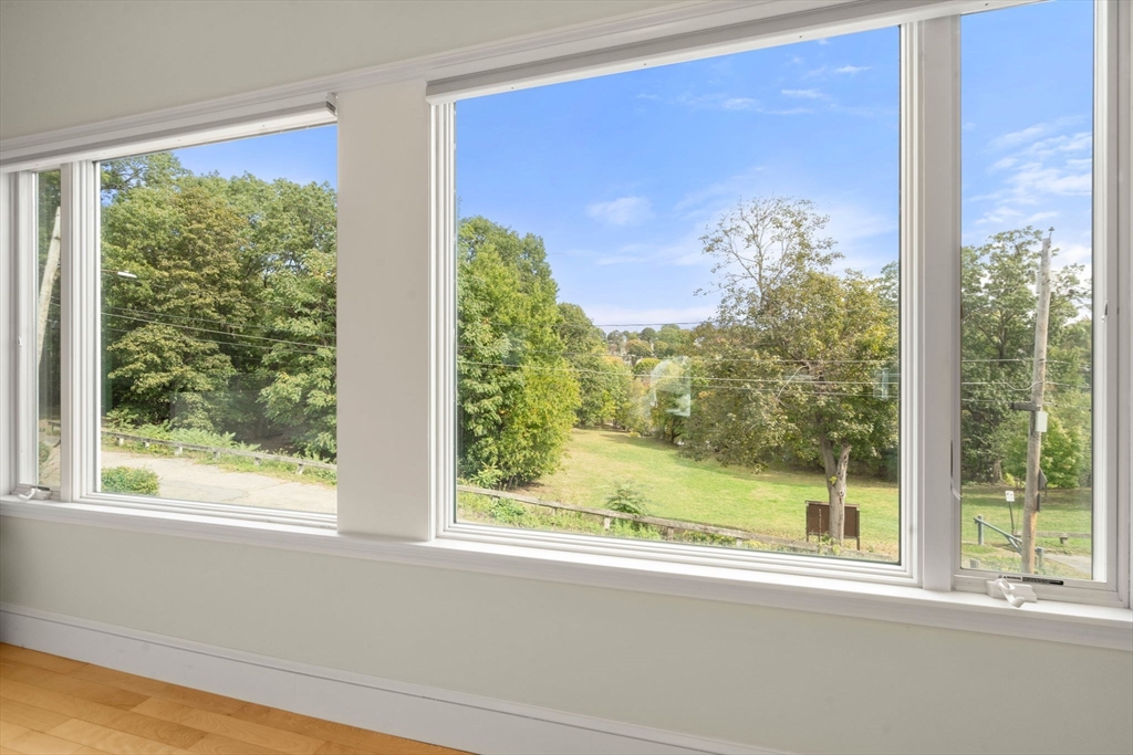 Needham, Massachusetts, 02494, United States, 4 Bedrooms Bedrooms, ,6 BathroomsBathrooms,Residential,For Sale,1995661