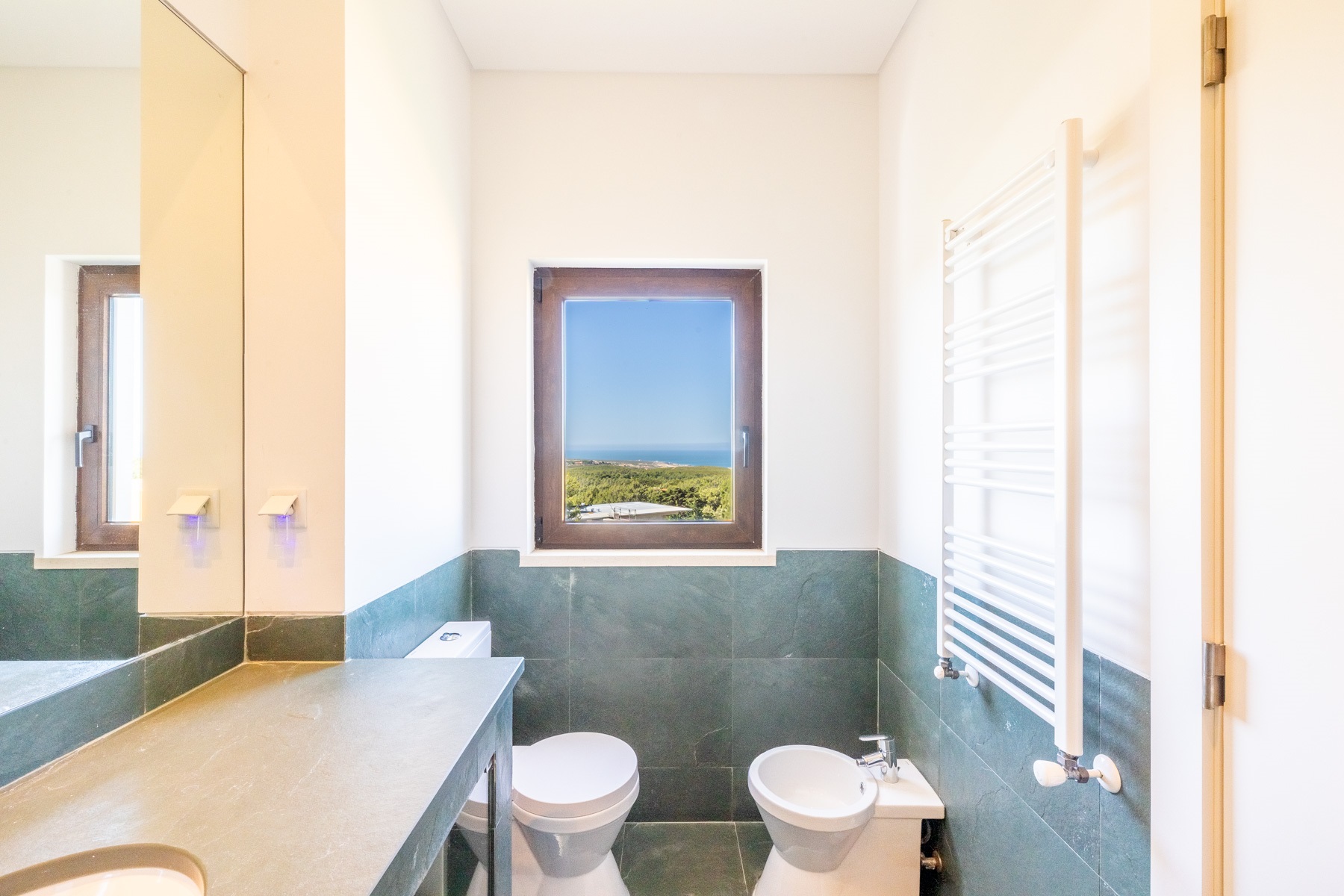  Semi-detached house, 4 bedrooms, for Sale - 物件實景