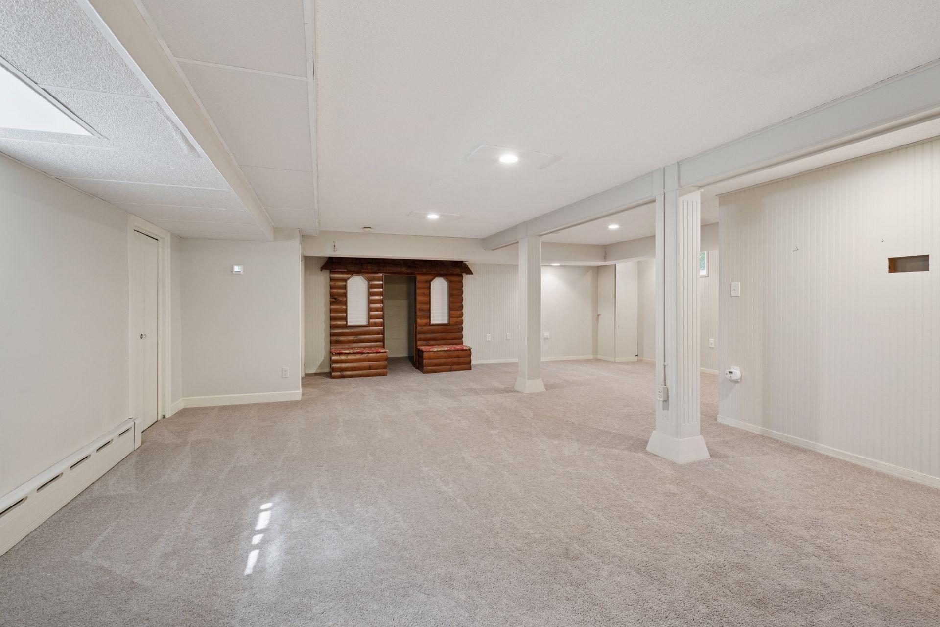 Minneapolis, Minnesota, 55410, United States, 4 Bedrooms Bedrooms, ,1 BathroomBathrooms,Residential,For Sale,1939161