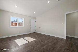 Lancaster, California, 93534, United States, 4 Bedrooms Bedrooms, ,2 BathroomsBathrooms,Residential,For Sale,1941611