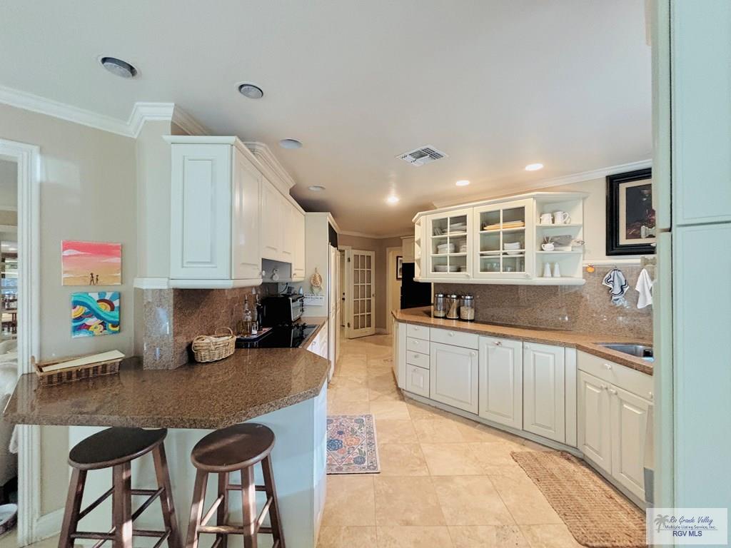 Brownsville, Texas, 78521, United States, 4 Bedrooms Bedrooms, ,4 BathroomsBathrooms,Residential,For Sale,1991275