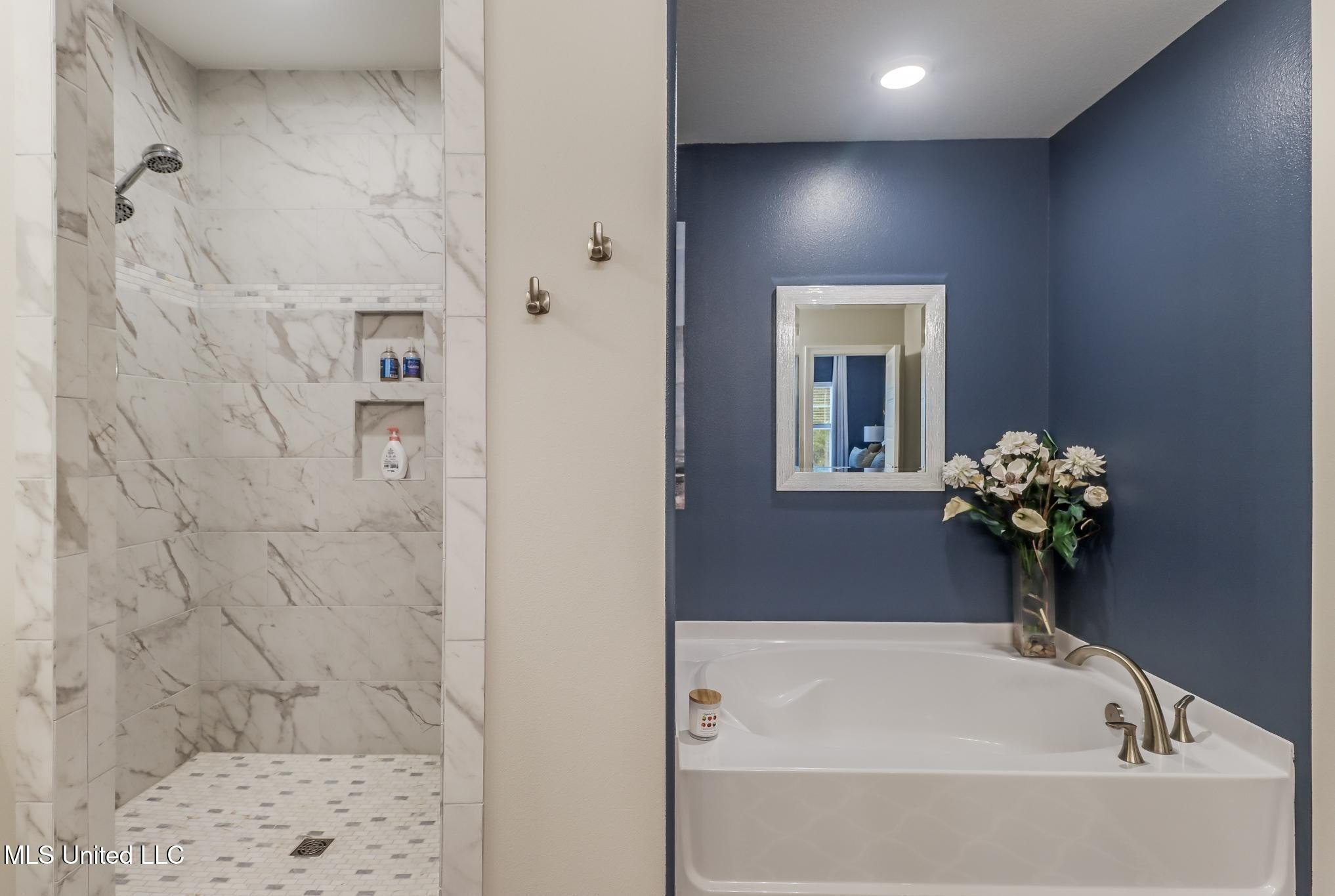 Gulfport, Mississippi, 39503, United States, 5 Bedrooms Bedrooms, ,3 BathroomsBathrooms,Residential,For Sale,1921142