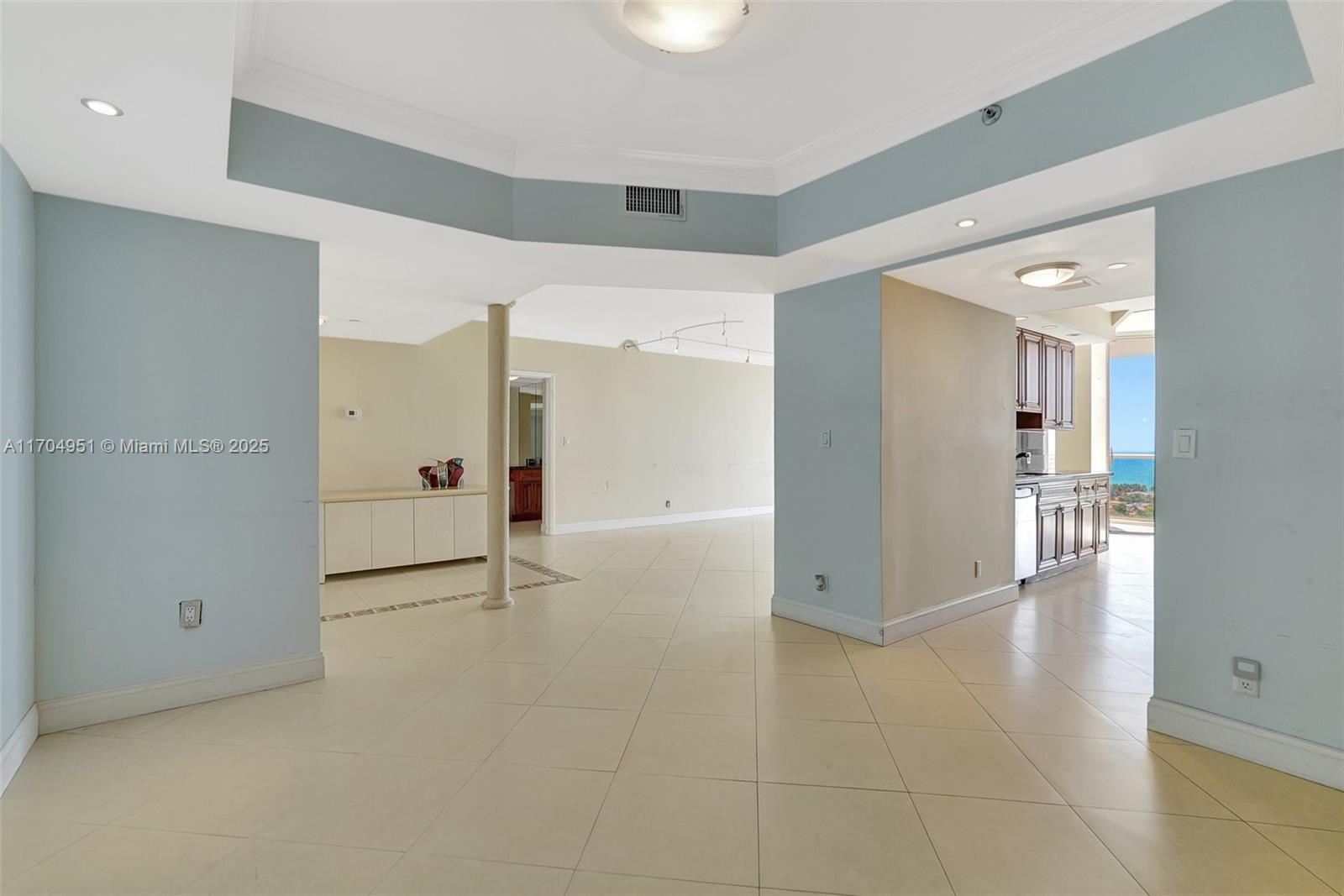 20281 E Country Club Dr Unit 2104, Aventura, Florida, 33180, United States, 2 Bedrooms Bedrooms, ,2 BathroomsBathrooms,Residential,For Sale,20281 E Country Club Dr Unit 2104,1668200