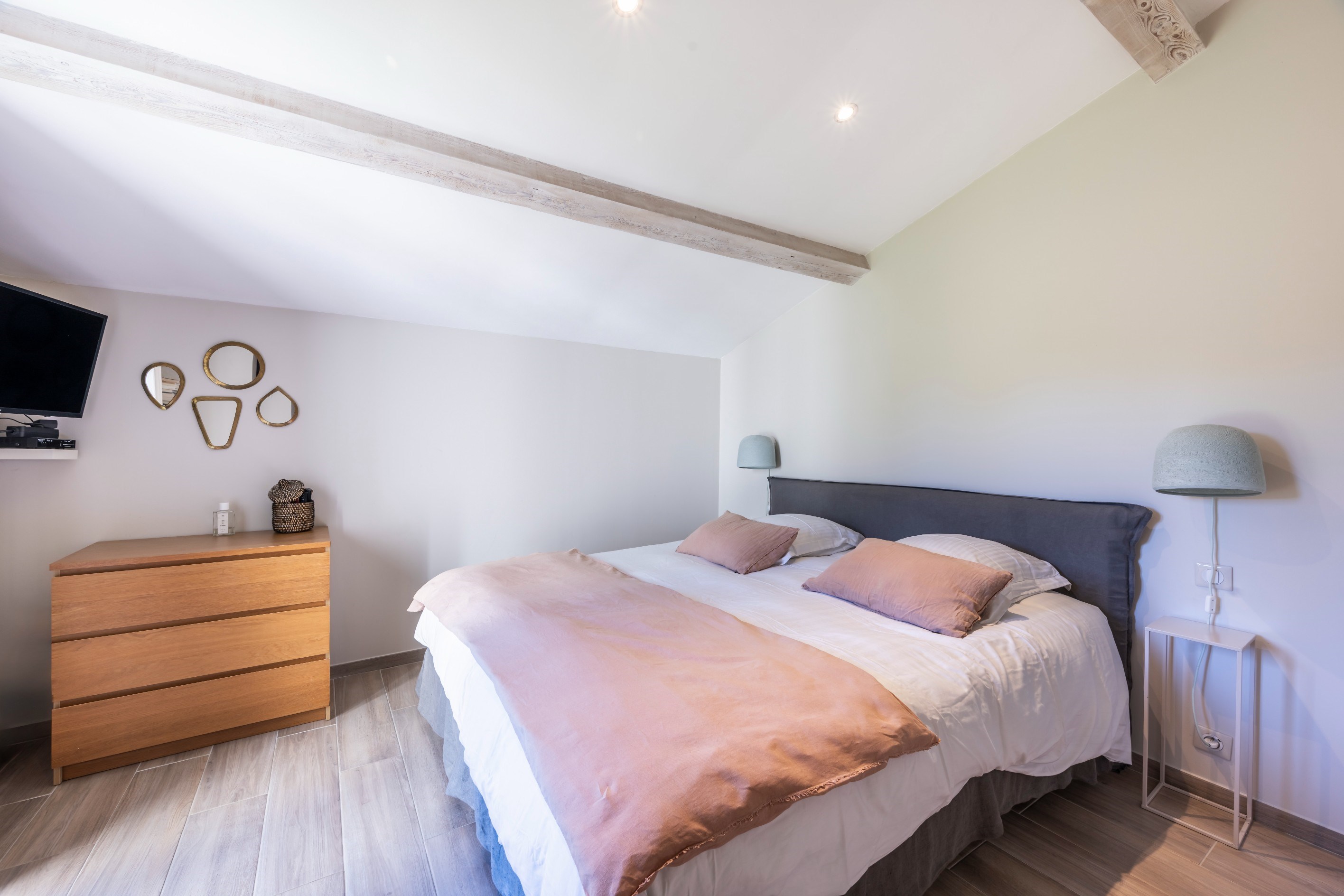 Peymeinade, villa with open views over Cabris, 7 suites, pool and leisure ameni… - 物件實景