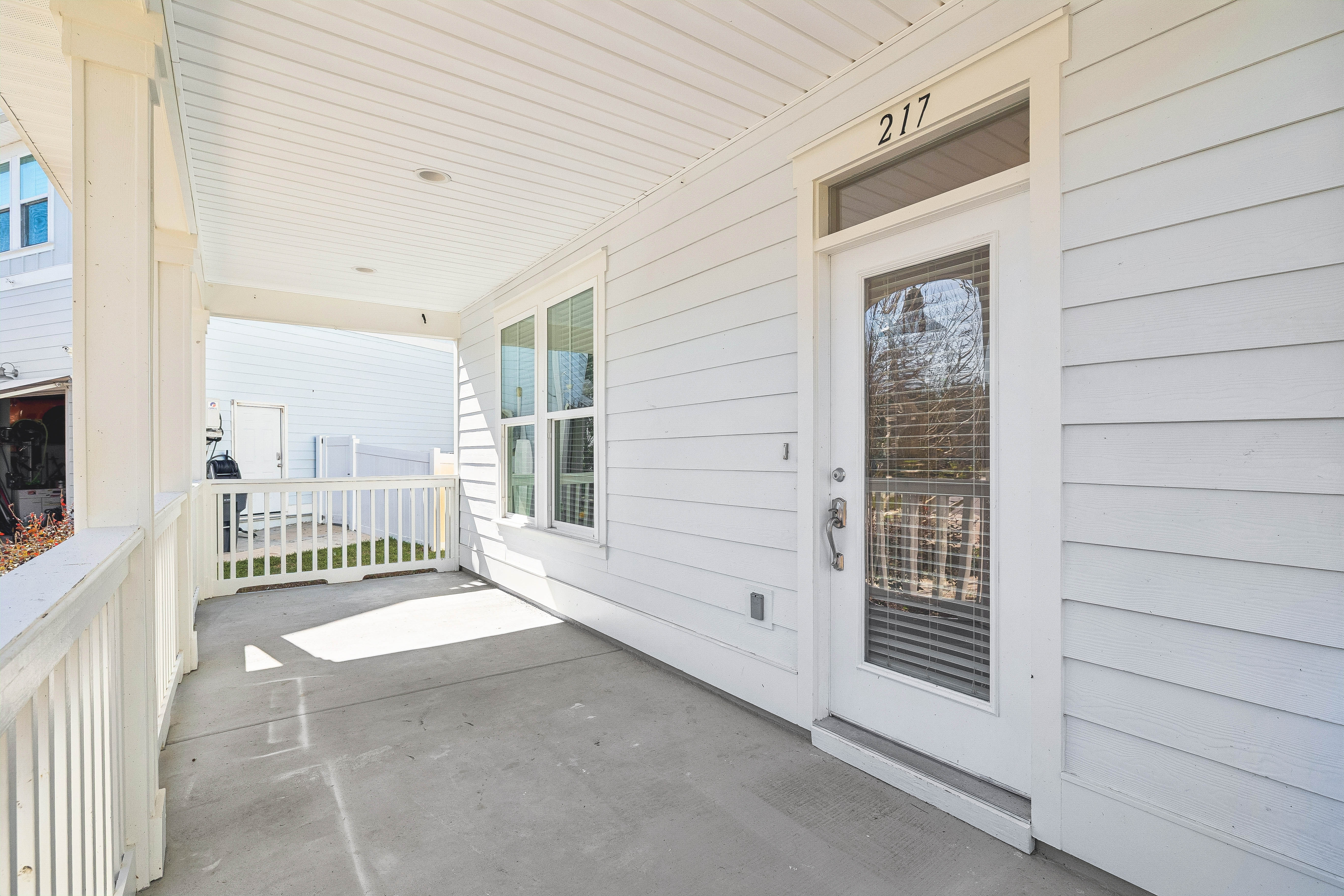  Private Cul-de-Sac Retreat in Point Washington - 物件實景
