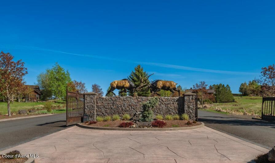 Coeur d'Alene, Idaho, 83814, United States, 4 Bedrooms Bedrooms, ,4 BathroomsBathrooms,Residential,For Sale,1909432