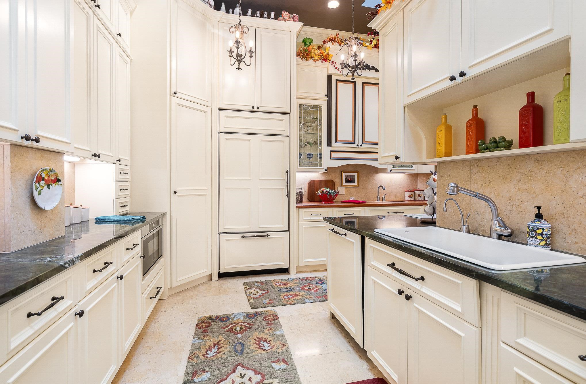 Bay City, Michigan, 48707, United States, 4 Bedrooms Bedrooms, ,5 BathroomsBathrooms,Residential,For Sale,2005481