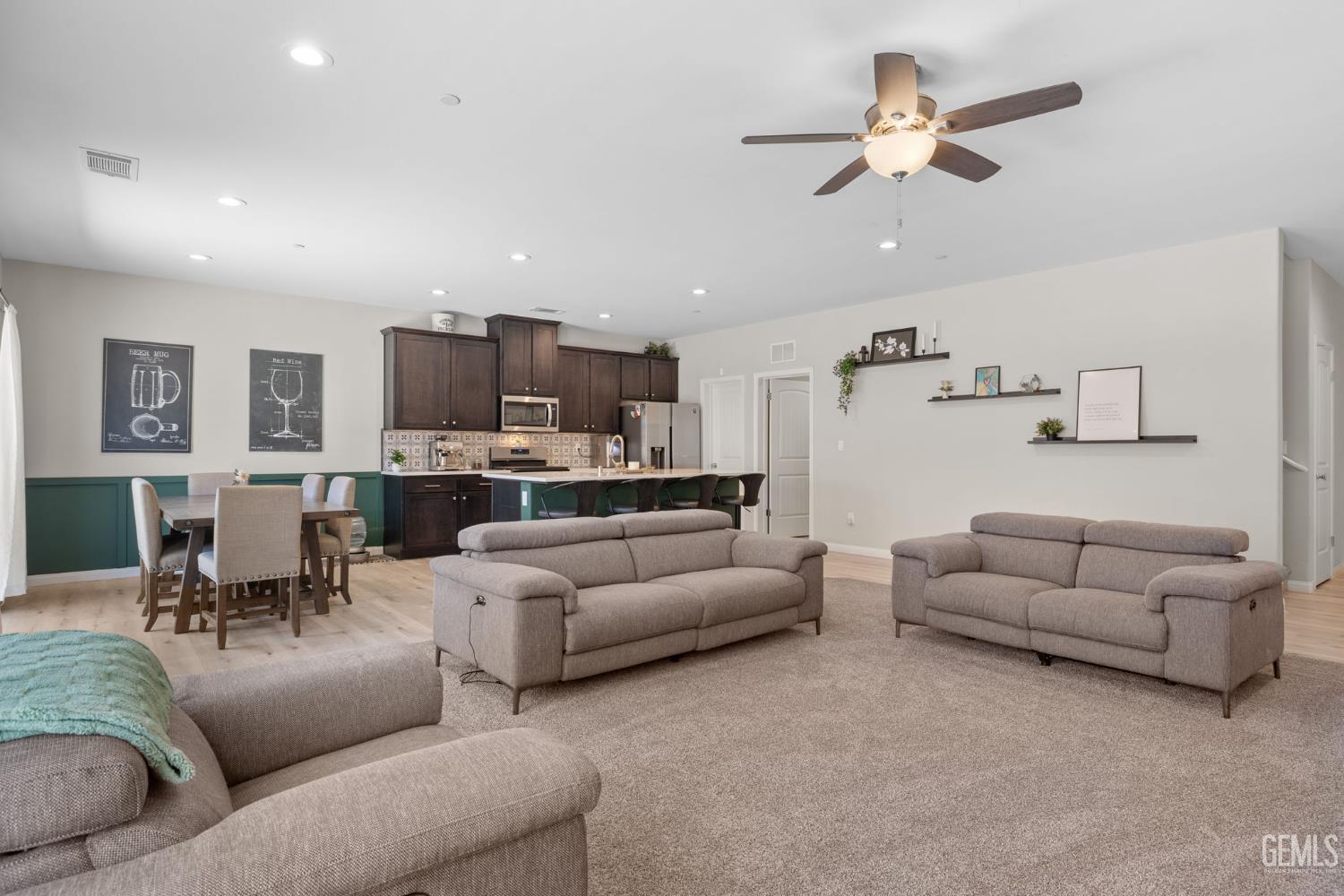 Bakersfield, California, 93314, United States, 5 Bedrooms Bedrooms, ,3 BathroomsBathrooms,Residential,For Sale,1821031