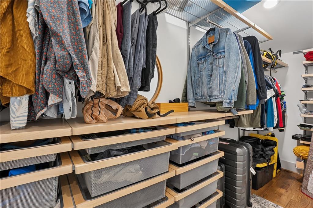 Atlanta, Georgia, 30310, United States, 3 Bedrooms Bedrooms, ,2 BathroomsBathrooms,Residential,For Sale,1991522