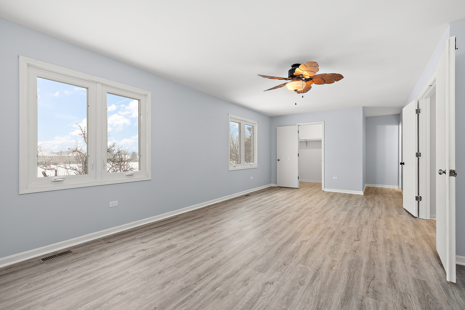 Orland Park, Illinois, 60467, United States, 4 Bedrooms Bedrooms, ,3 BathroomsBathrooms,Residential,For Sale,2000619