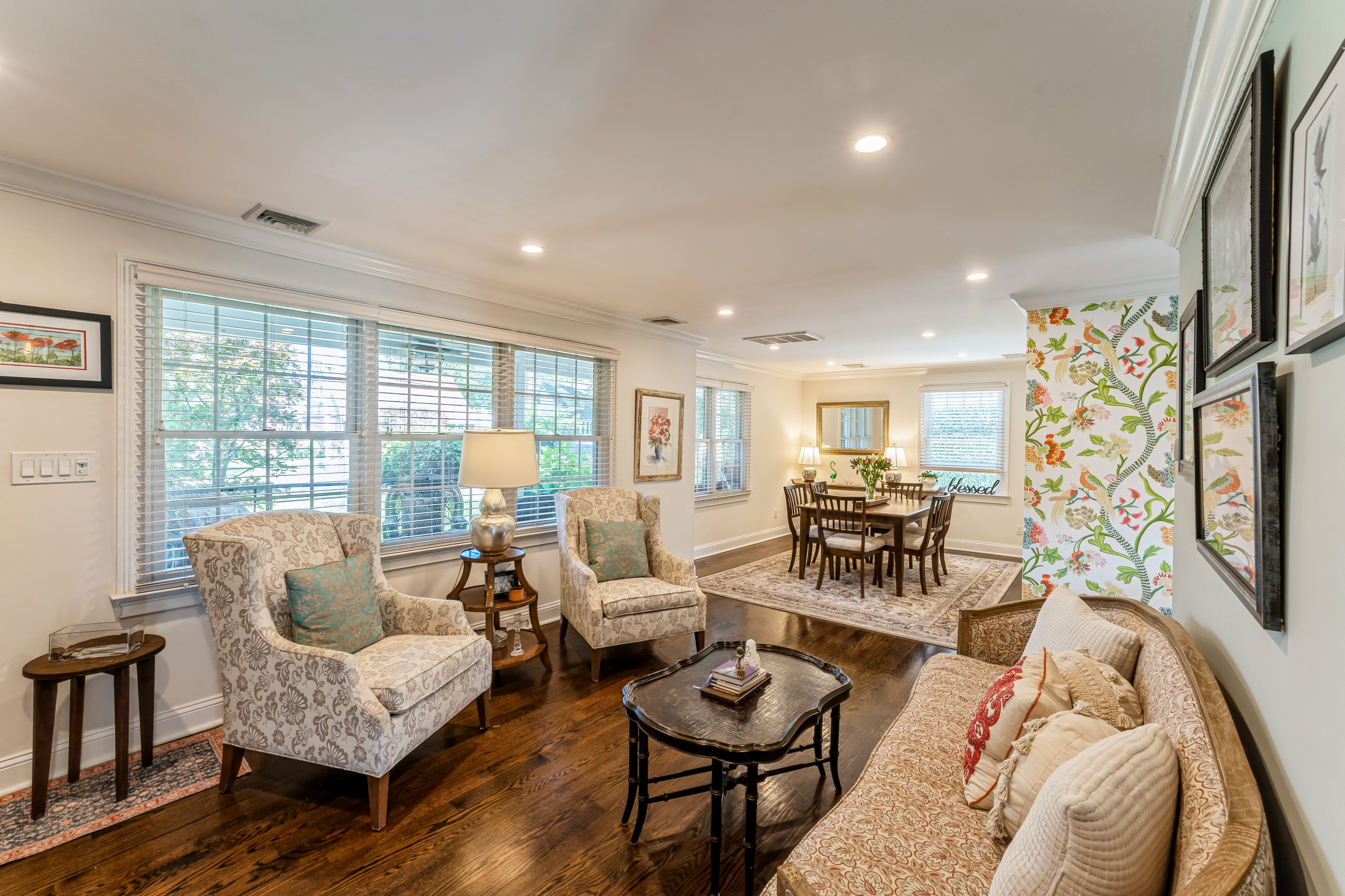 Floral Park, New York, 11001, United States, 4 Bedrooms Bedrooms, ,3 BathroomsBathrooms,Residential,For Sale,1905597