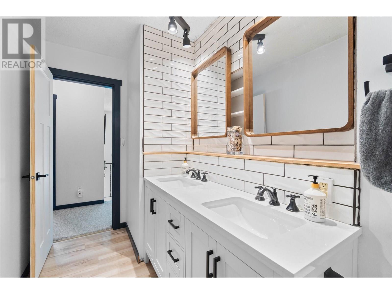 SORRENTO, British Columbia, V0E 2W0, CA, 4 Bedrooms Bedrooms, ,2 BathroomsBathrooms,Residential,For Sale,1837690