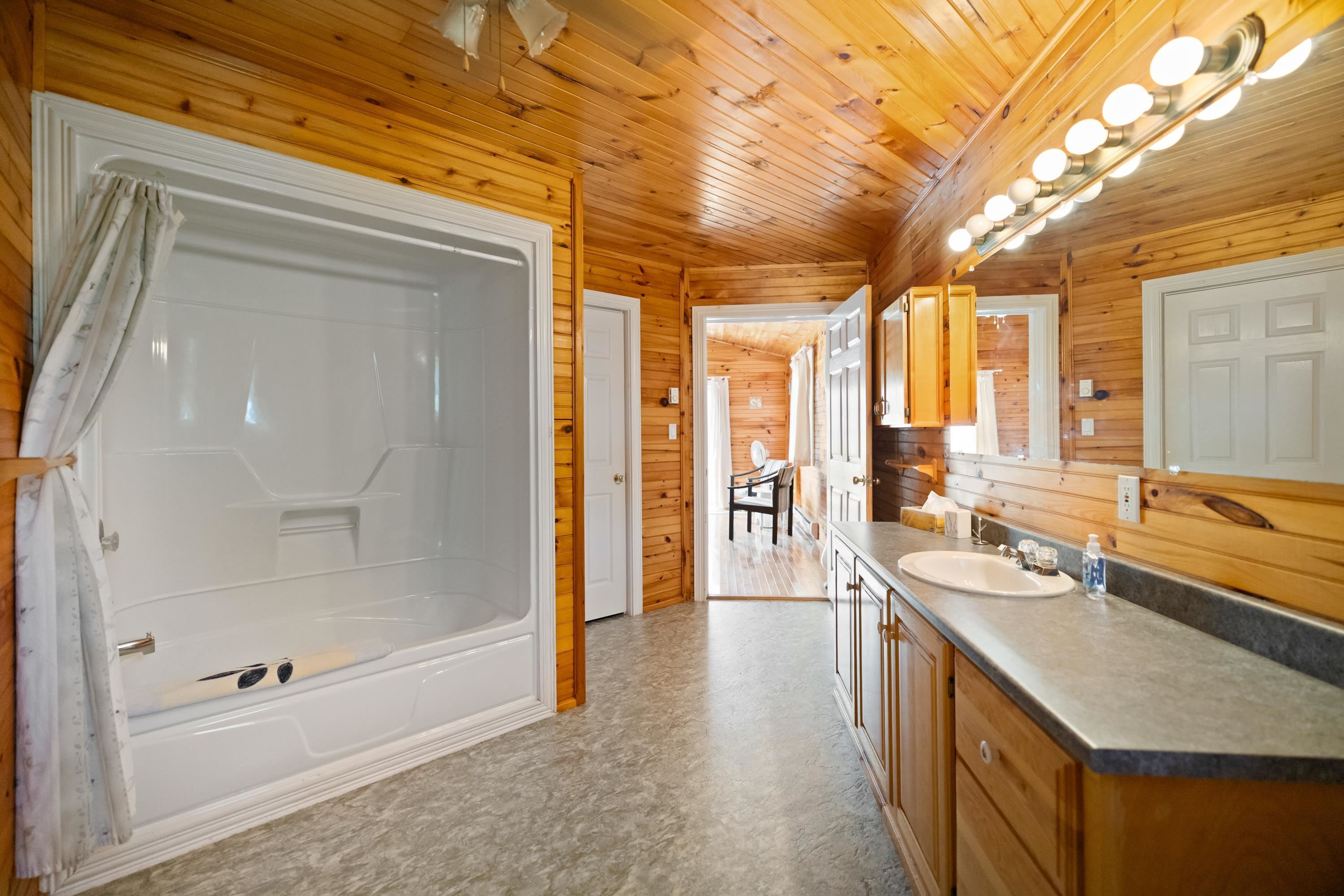 ARGYLE SHORE, Prince Edward Island, C0A 1C0, CA, 4 Bedrooms Bedrooms, ,3 BathroomsBathrooms,Residential,For Sale,1896111