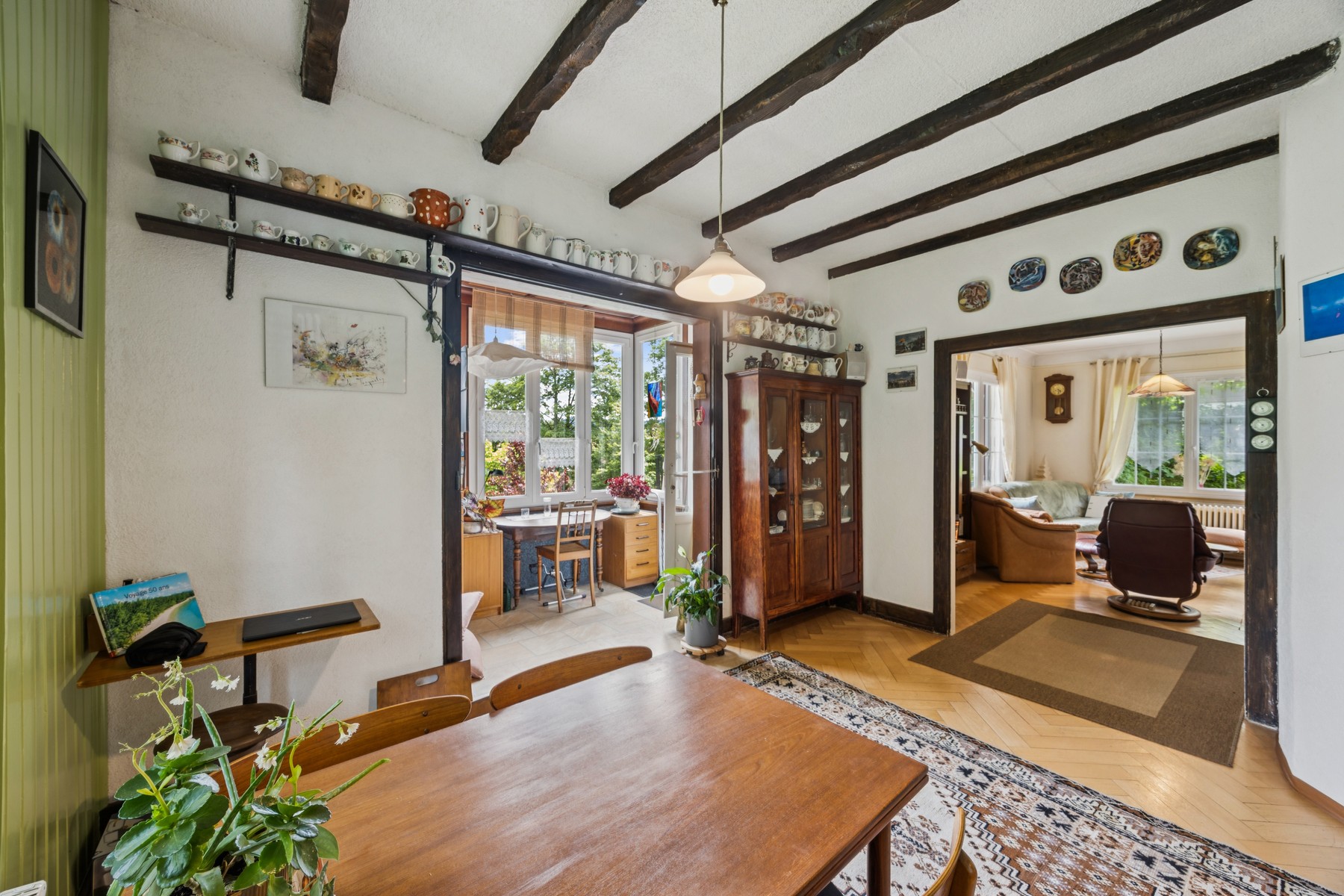  Charming house comprising 2 apartments in a lush, green setting - 物件實景
