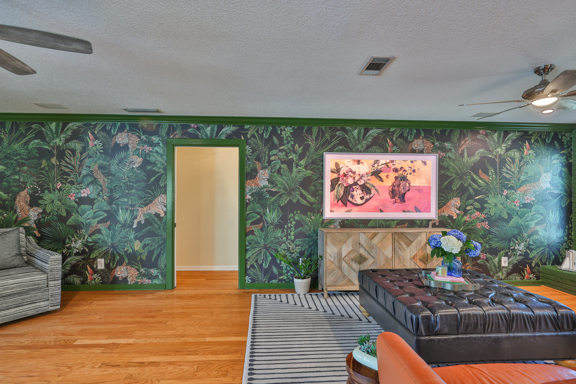 Tampa, Florida, 33613, United States, 3 Bedrooms Bedrooms, ,2 BathroomsBathrooms,Residential,For Sale,1981036