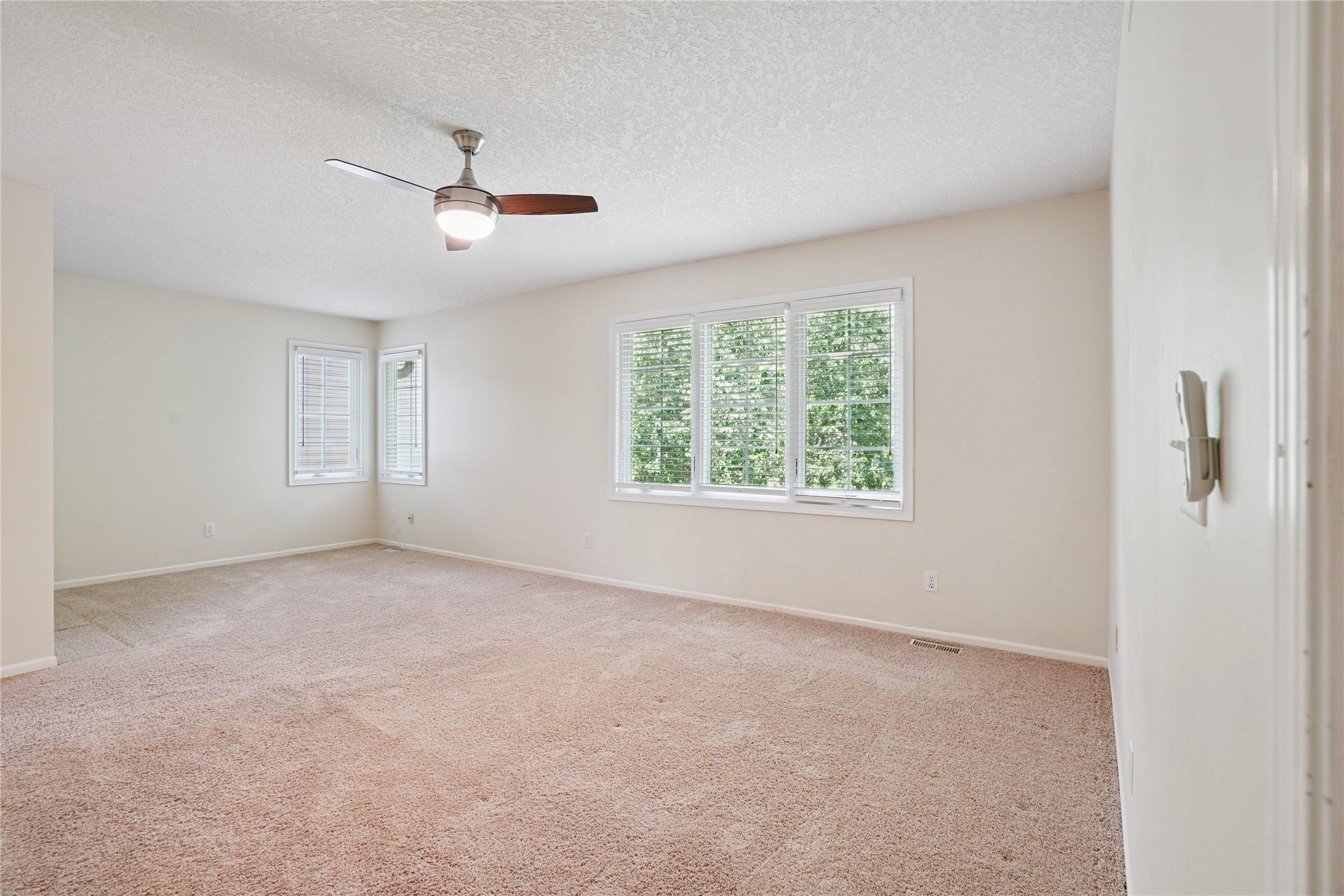West Des Moines, Iowa, 50265, United States, 4 Bedrooms Bedrooms, ,5 BathroomsBathrooms,Residential,For Sale,1931268