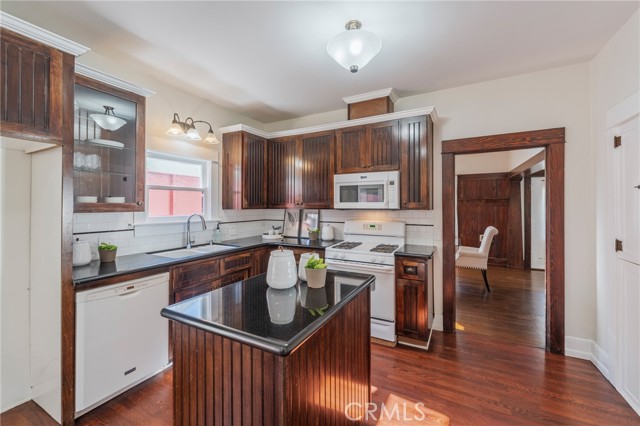 Anaheim, California, 92805, United States, 3 Bedrooms Bedrooms, ,2 BathroomsBathrooms,Residential,For Sale,2008850