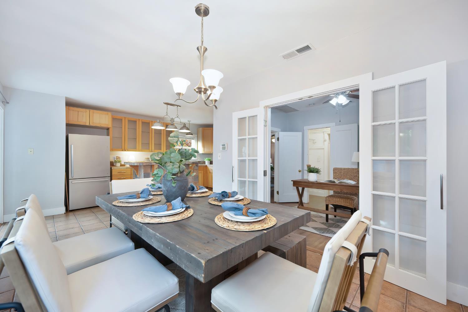 Sacramento, California, 95817, United States, 2 Bedrooms Bedrooms, ,1 BathroomBathrooms,Residential,For Sale,1991606