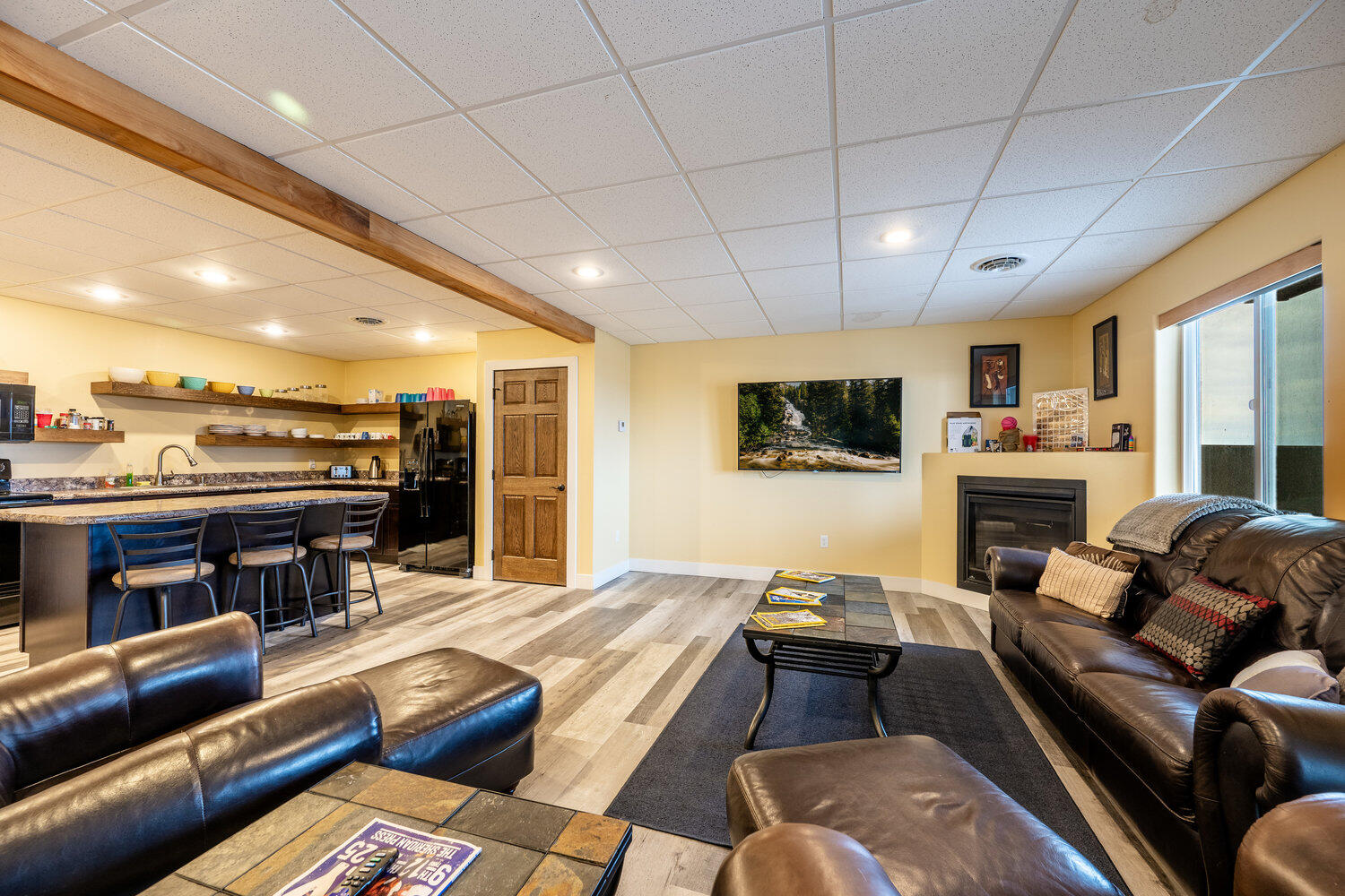 Buffalo, Wyoming, 82834, United States, 4 Bedrooms Bedrooms, ,4 BathroomsBathrooms,Residential,For Sale,1990981