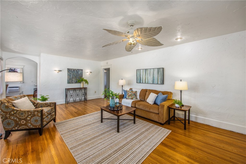 Riverside, California, 92506, United States, ,Residential,For Sale,1926260